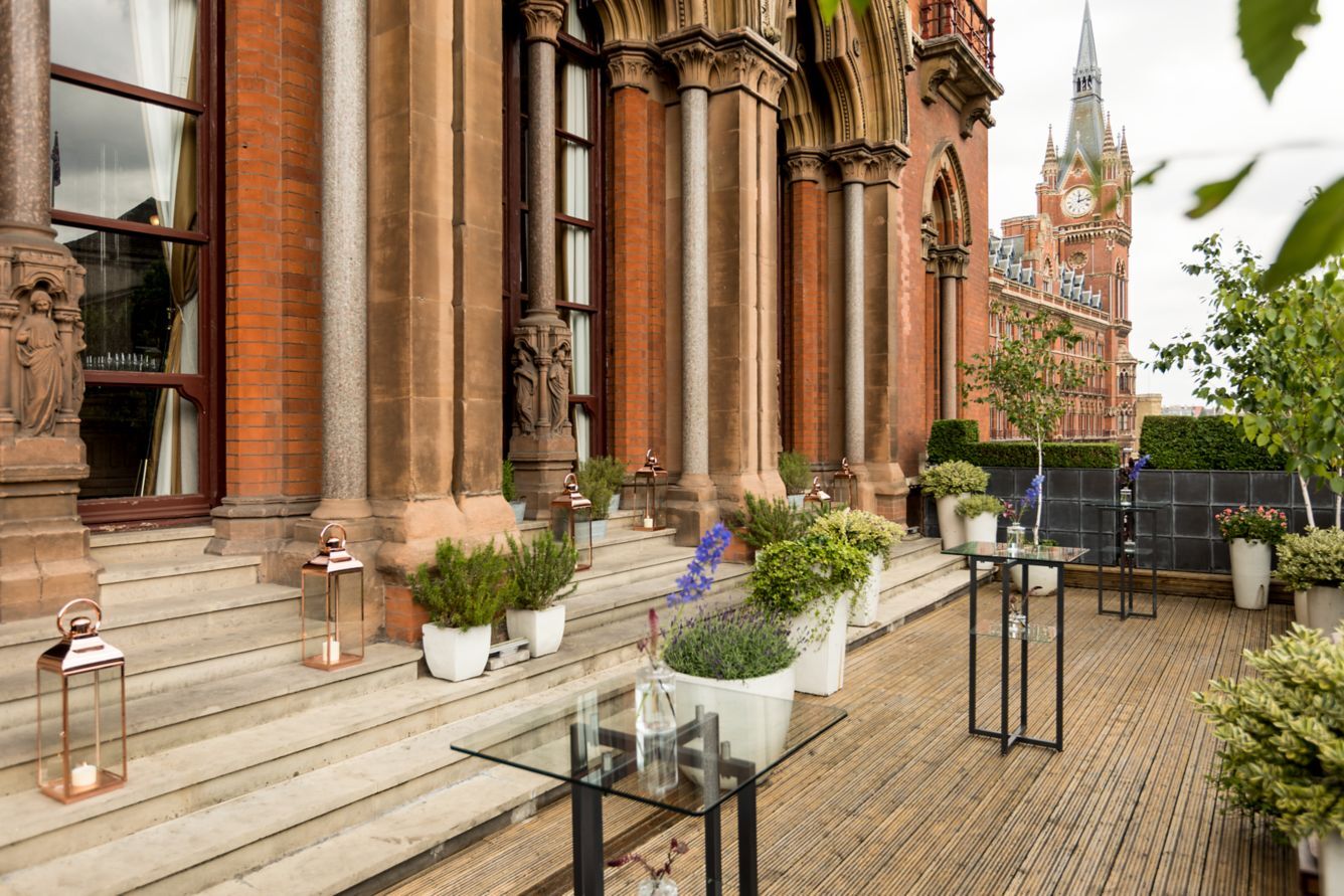 connect-london-exterior