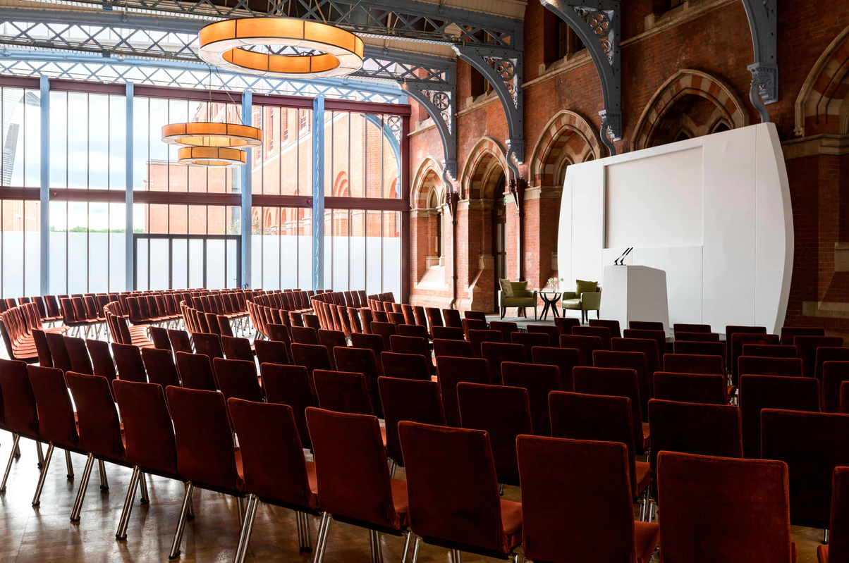 connect-london-presentation-room