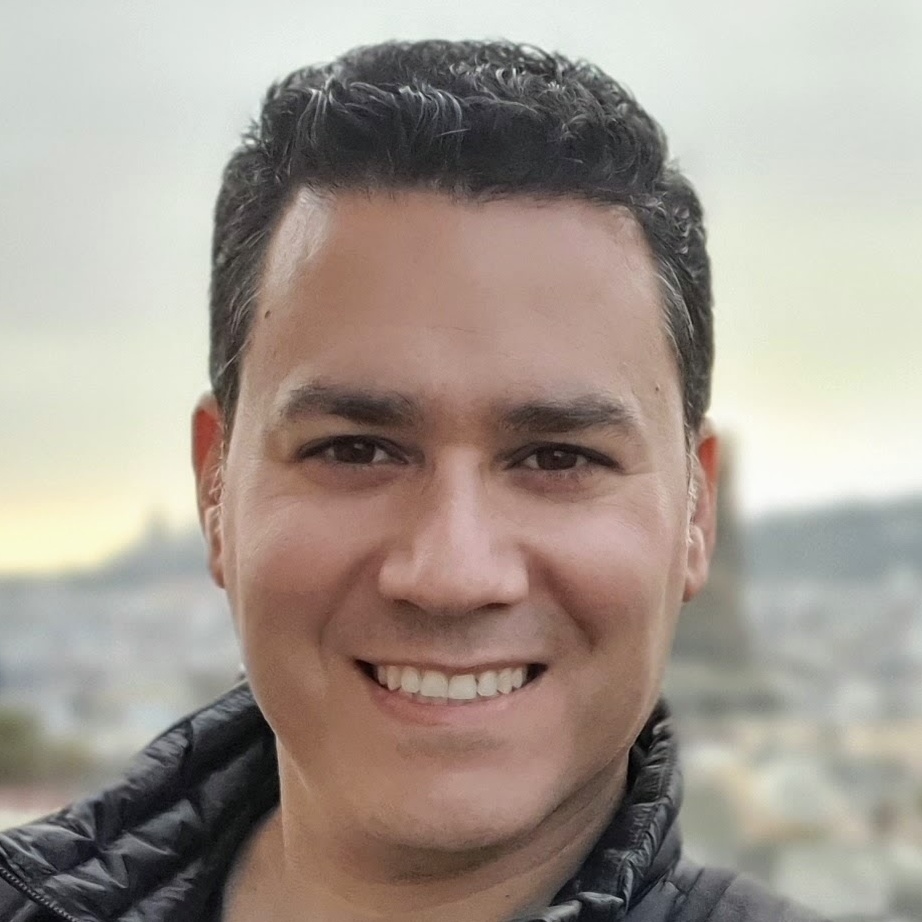 Liron Headshot