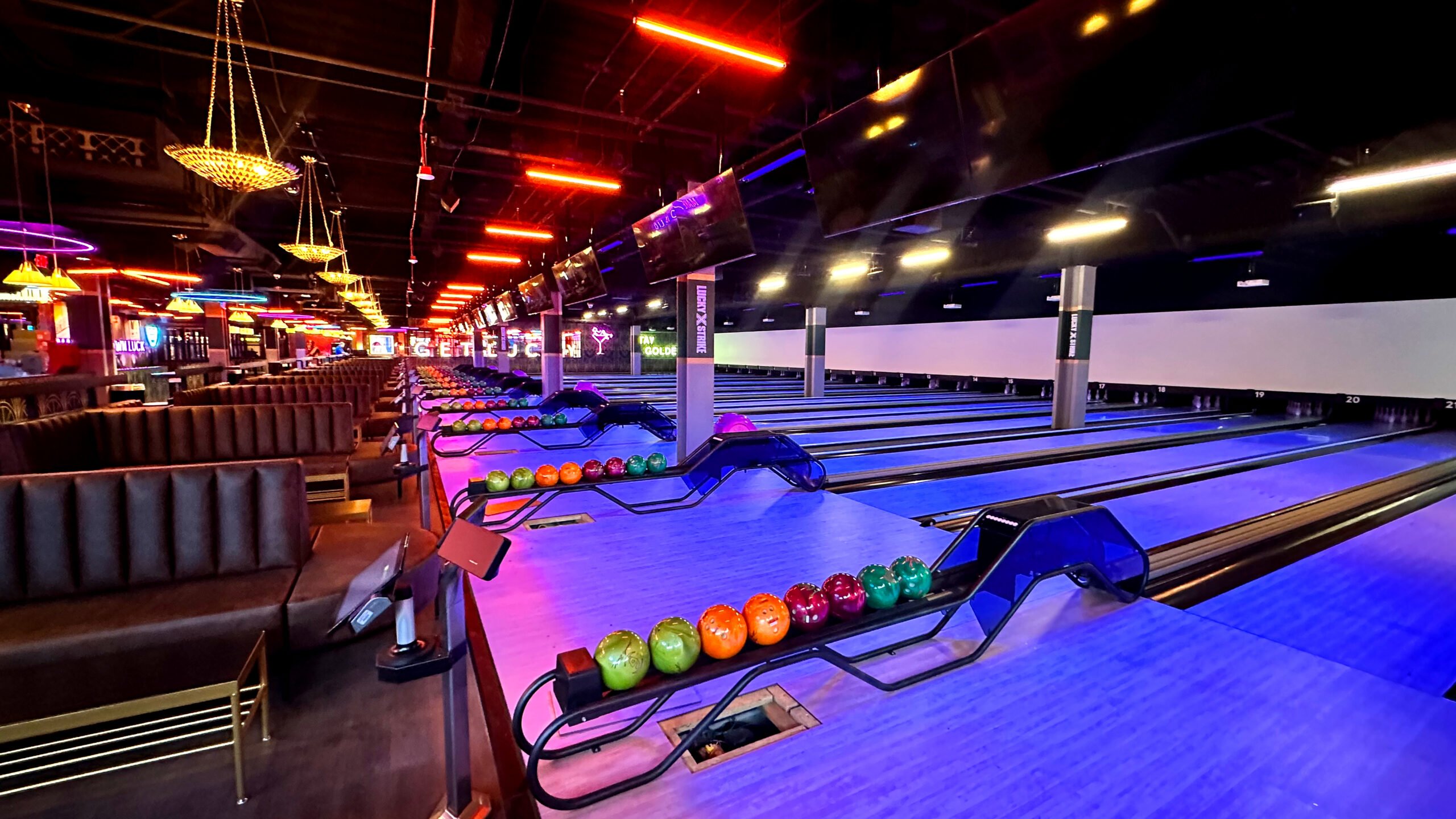 lucky-strike-beverly-hills-03-scaled